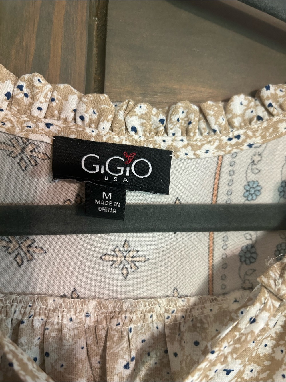 GiGiO Cream Floral Boho Ruffle Tunic Top - Picture 2 of 5